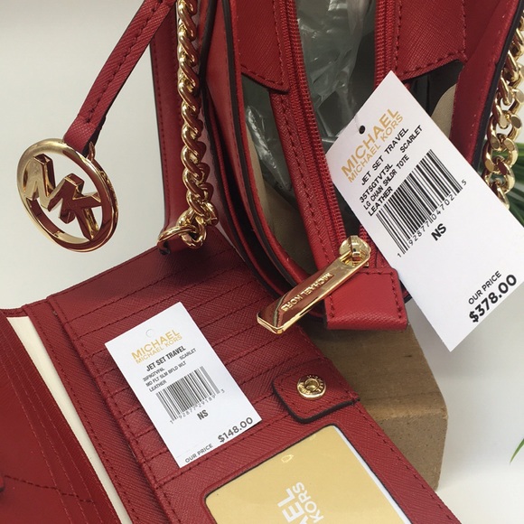 Michael Kors LG CHAIN SHLDR TOTE SCARLET & Wallet - Picture 8 of 8